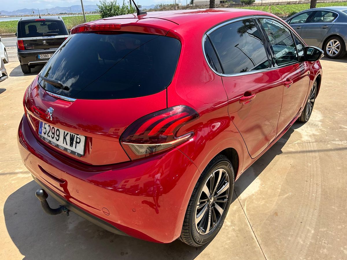 PEUGEOT 208 1.2 E-THP TECH EDITION AUTO SPANISH LHD IN SPAIN 16000 MILES 2019